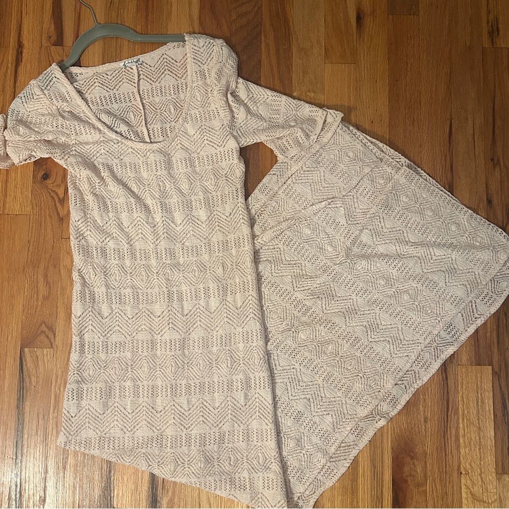 Chic Cream/ light pastel pink Lace Maxi Dress